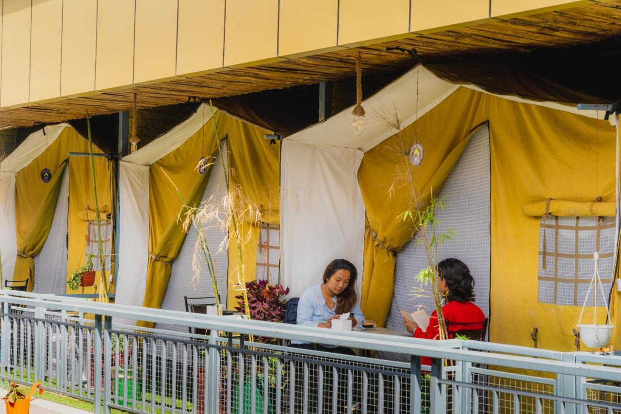 Kalash Parkaze And Tent Inn Pokhara Eksteriør bilde